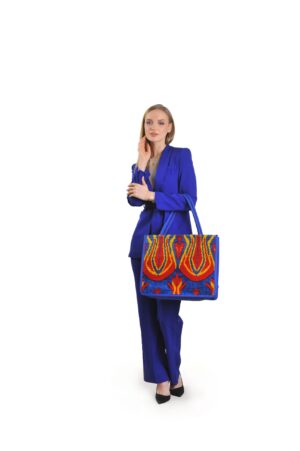 Eadaoin Blue Red Patterned Women Large Tote Bag